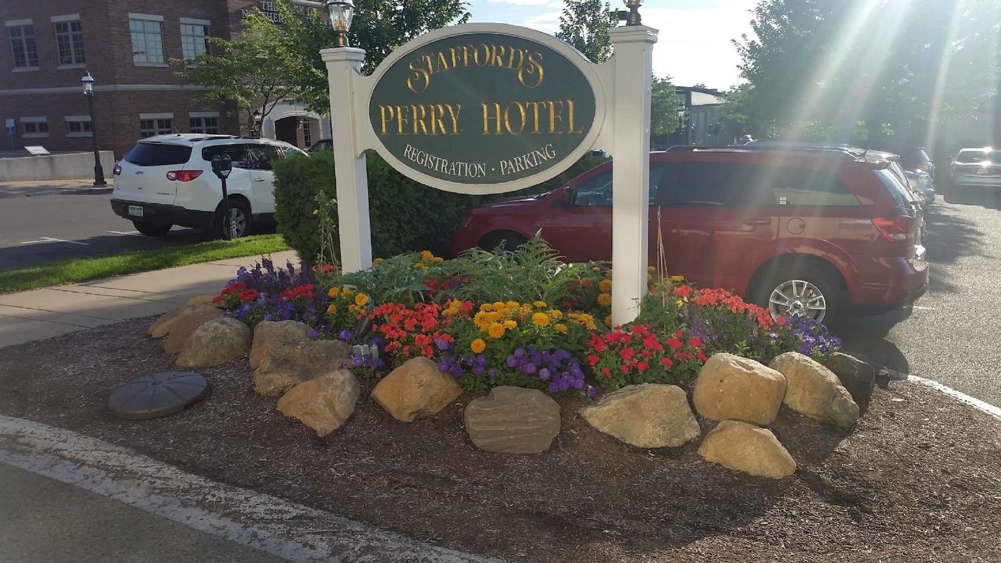 Perry Hotel Petoskey Exterior photo